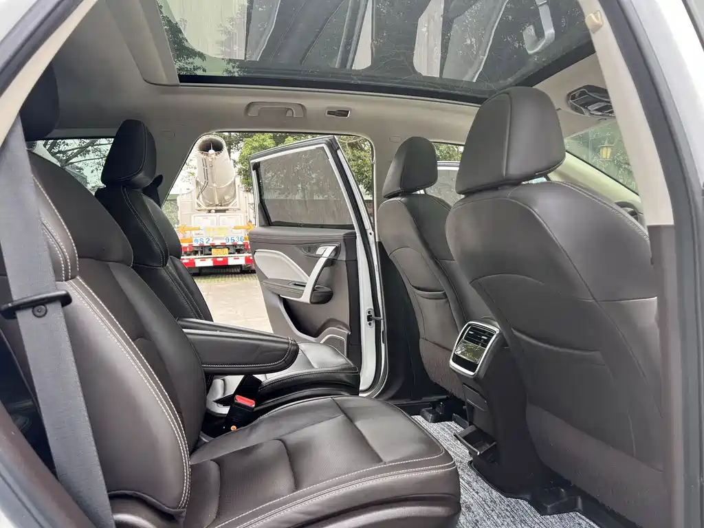 Jiaji 2021 1.8TD DCT comfort model купить на сайте DeffCars