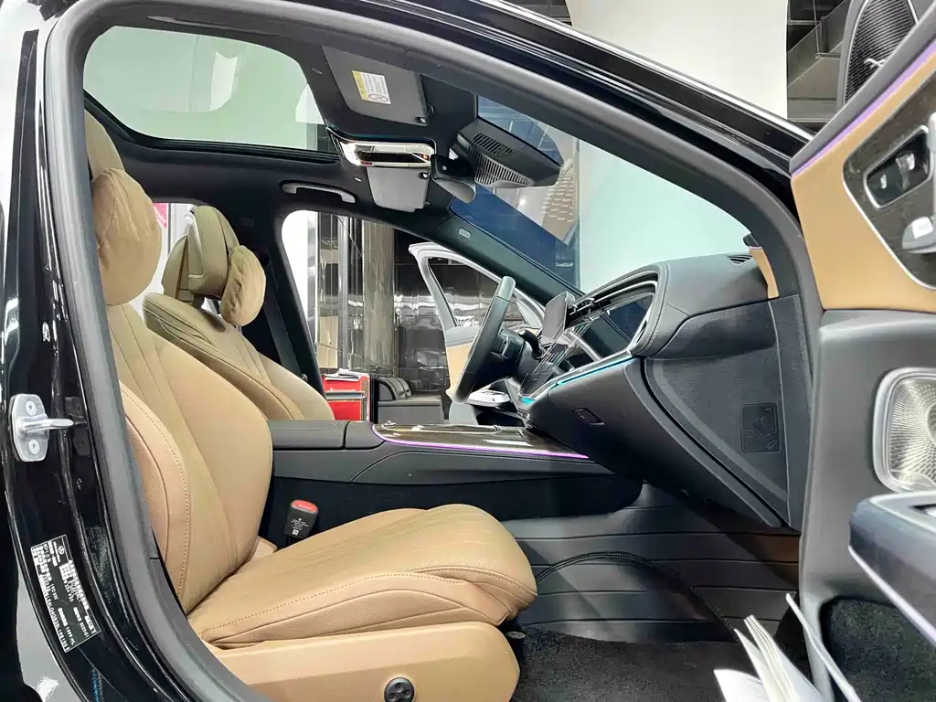 Mercedes-Benz E-Class 2025 E 300 L Luxury Model купить на сайте DeffCars