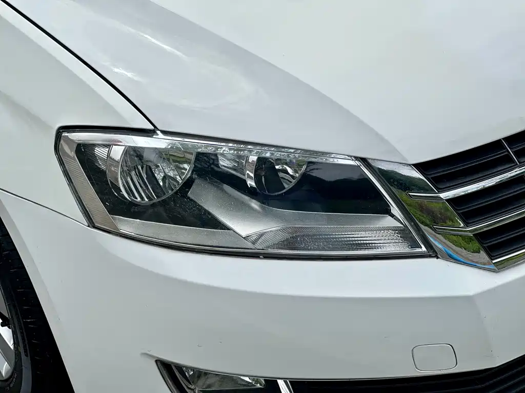 Lavida 2013 facelift classic 1.6L manual comfort version купить на сайте DeffCars
