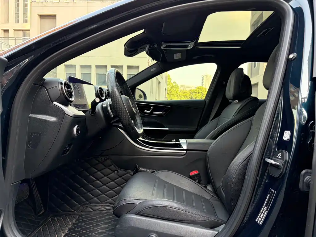 Mercedes-Benz C-Class 2023 C 200 L Sports Edition купить на сайте DeffCars