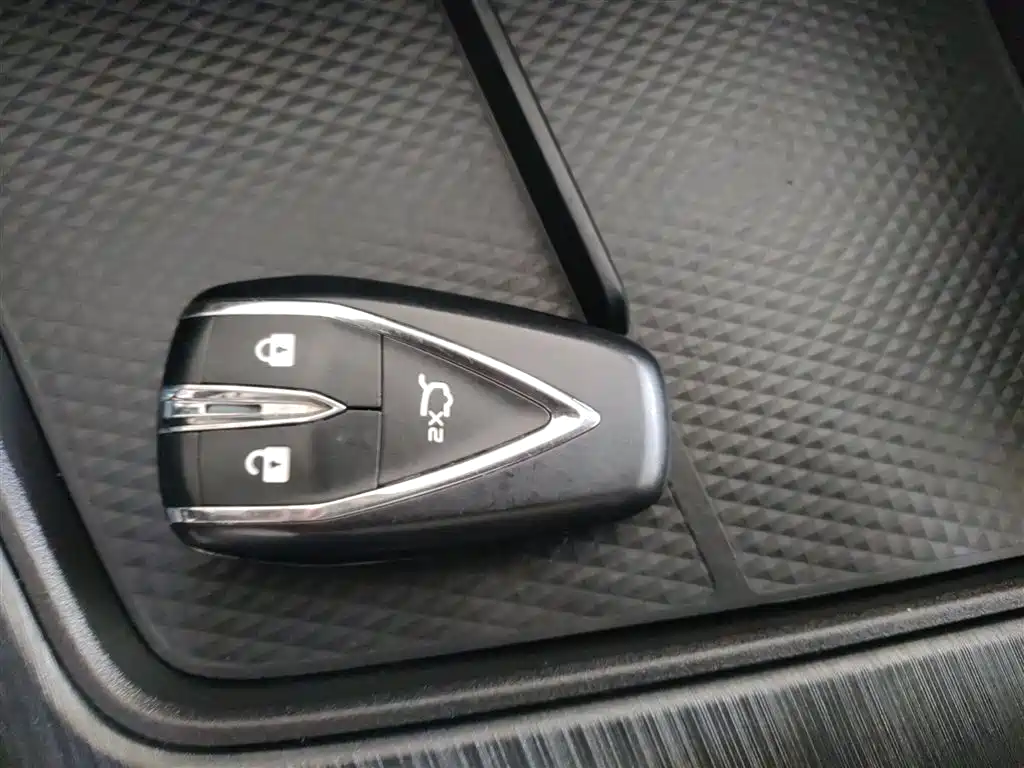 Changan UNI-T 2020 1.5T premium model купить на сайте DeffCars