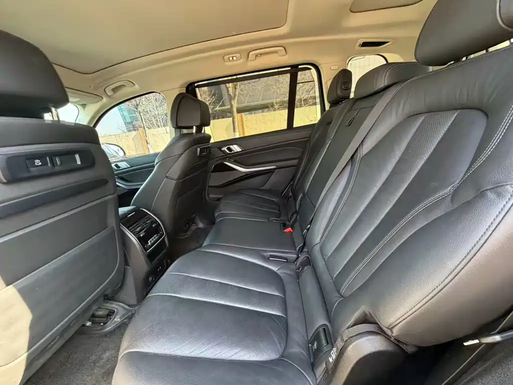 BMW X7 2019 xDrive40i Leading Luxury Package купить на сайте DeffCars