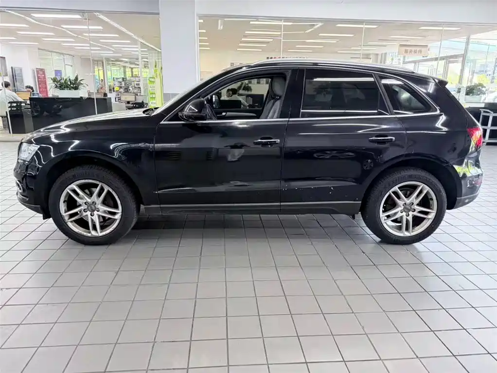 Audi Q5 2017 40 TFSI Technology купить на сайте DeffCars