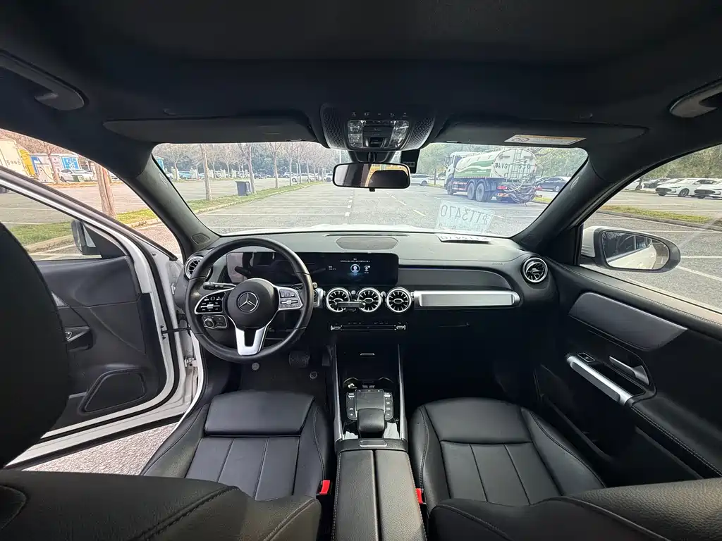 Mercedes-Benz GLB 2023 GLB 200 Dynamic купить на сайте DeffCars
