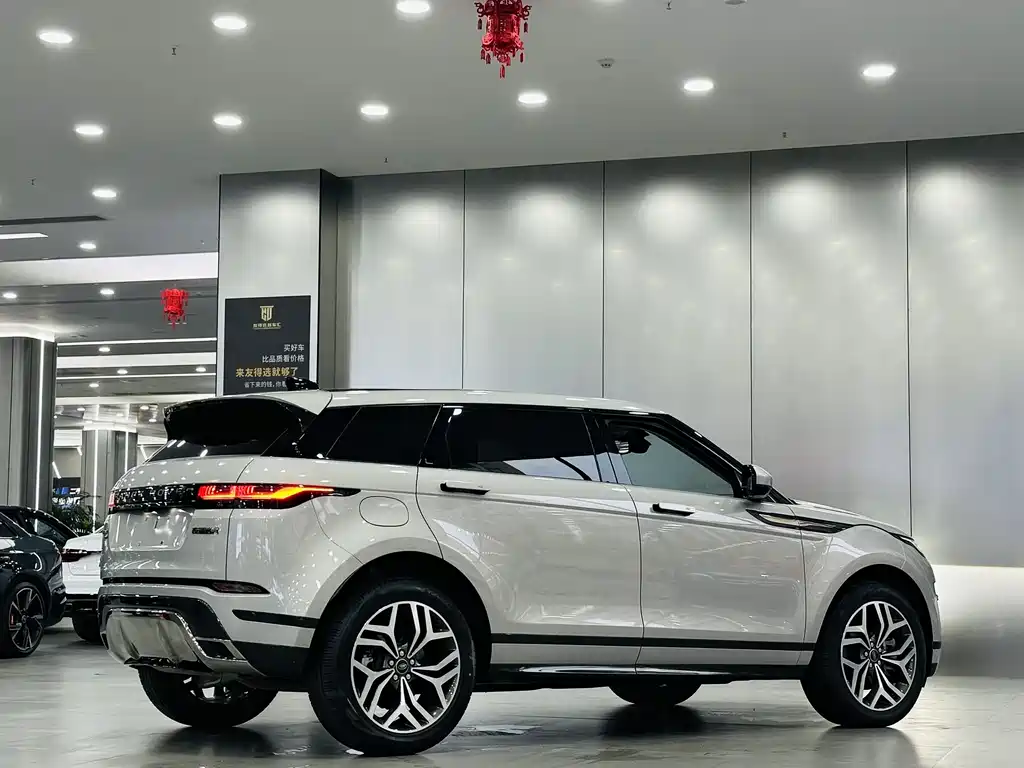 Range Rover Evoque 2023 Evoque L 249PS Deluxe Edition купить на сайте DeffCars