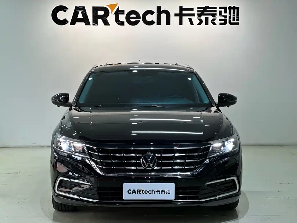 Passat 2021 330TSI Deluxe Edition купить на сайте DeffCars