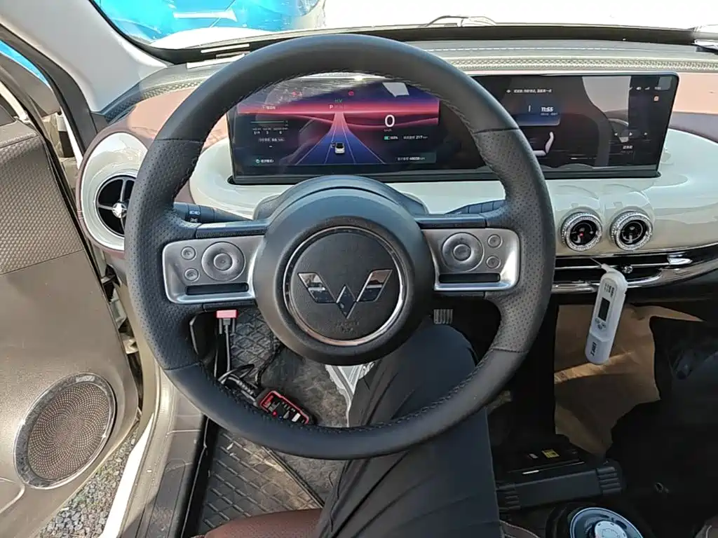 Wuling Bingo 2023 model 333km Lingxi Internet model купить на сайте DeffCars