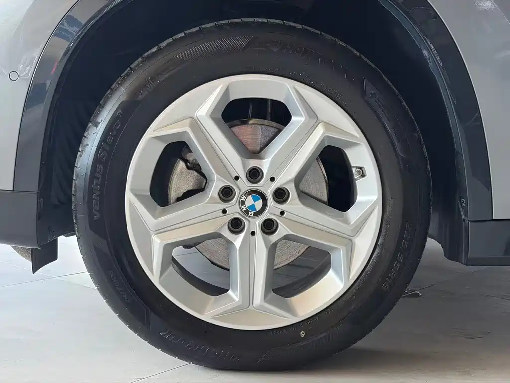 BMW X1 2023 sDrive20Li X Design Package купить на сайте DeffCars