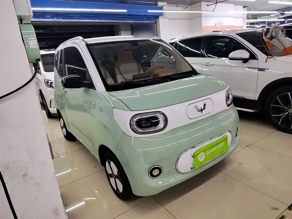 Hongguang MINIEV 2024 third generation 215km advanced version купить на сайте DeffCars
