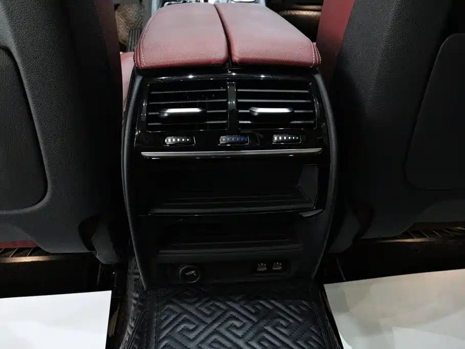 BMW 5 Series 2021 facelift 530Li leading model luxury package купить на сайте DeffCars