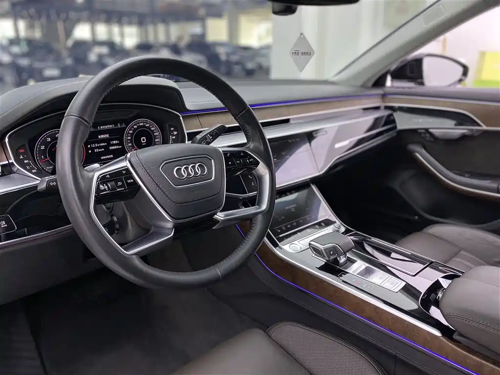 Audi A8 2019 facelift Plus A8L 55 TFSI quattro luxury model купить на сайте DeffCars