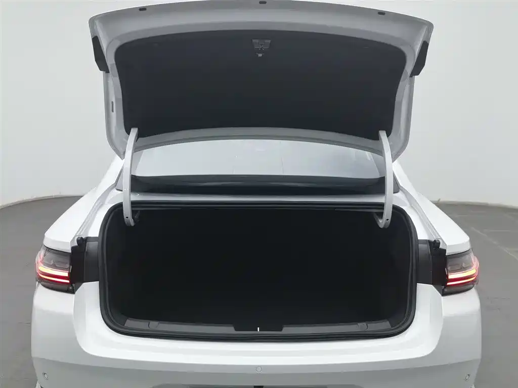 Xingrui 2024 oil hybrid 1.5TD Nebula version купить на сайте DeffCars