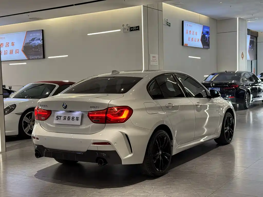 BMW 1 Series 2021 125i M Sports Night Edition купить на сайте DeffCars