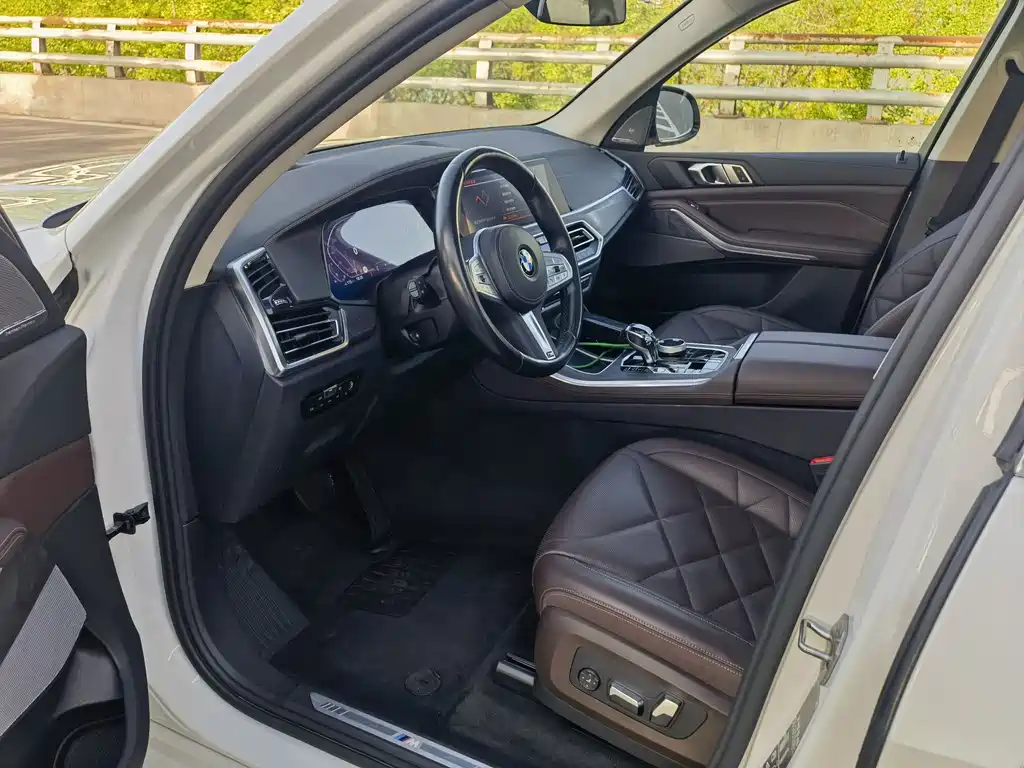 BMW X5 2022 xDrive 30Li Exclusive M Sports Package купить на сайте DeffCars