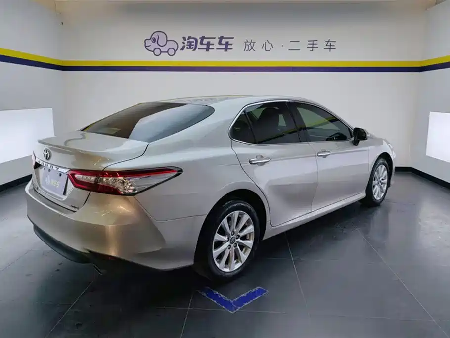 Camry 2019 2.0G Deluxe Edition National VI купить на сайте DeffCars