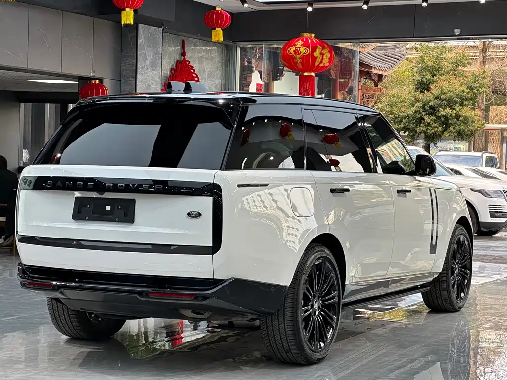 Range Rover 2025 3.0 L6 400PS Extended Edition купить на сайте DeffCars