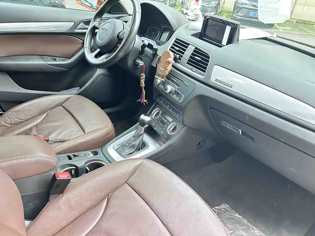 Audi Q3 2015 35 TFSI quattro technology купить на сайте DeffCars