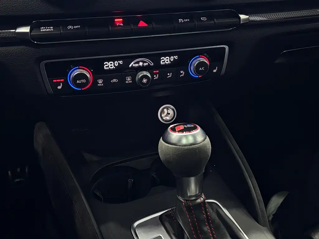 Audi RS 3 2017 RS 3 2.5T Limousine купить на сайте DeffCars