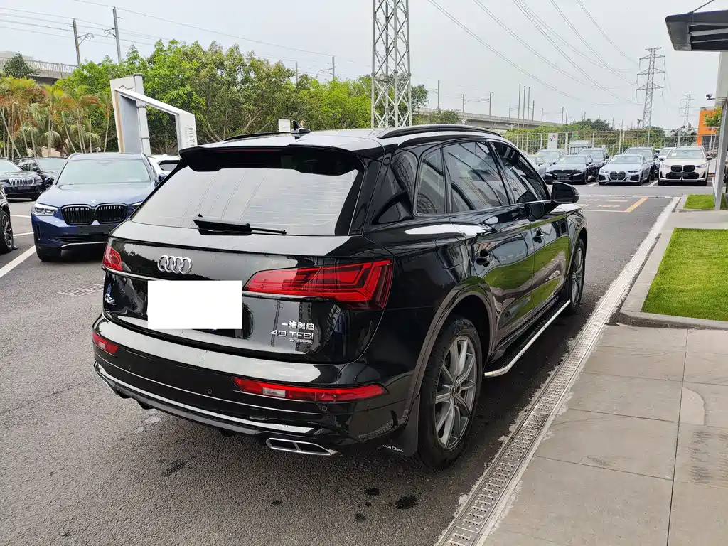 Audi Q5L 2024 40 TFSI luxury and dynamic model купить на сайте DeffCars