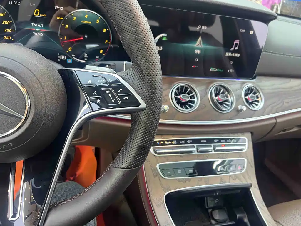 Mercedes-Benz E-Class 2023 E 300 L Luxury Model купить на сайте DeffCars