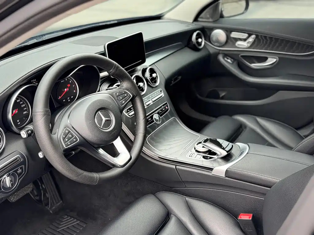 Mercedes-Benz C-Class 2018 C 200 L Sports Edition купить на сайте DeffCars