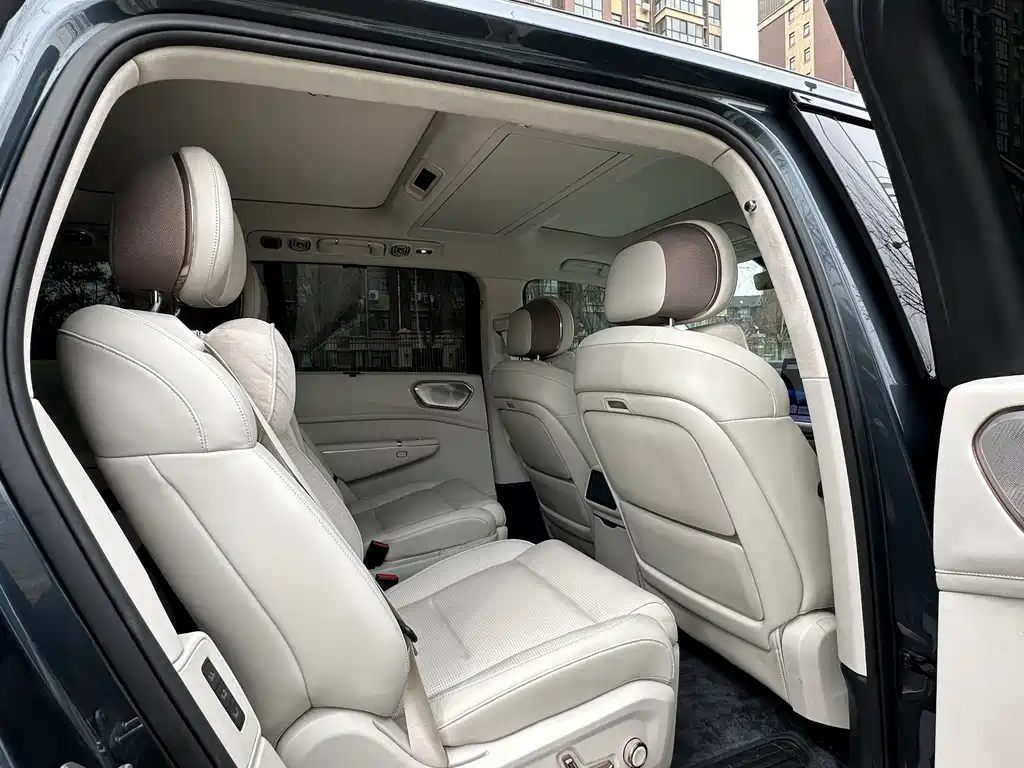 Lynk & Co 900 2025 2.0T Ultra купить на сайте DeffCars