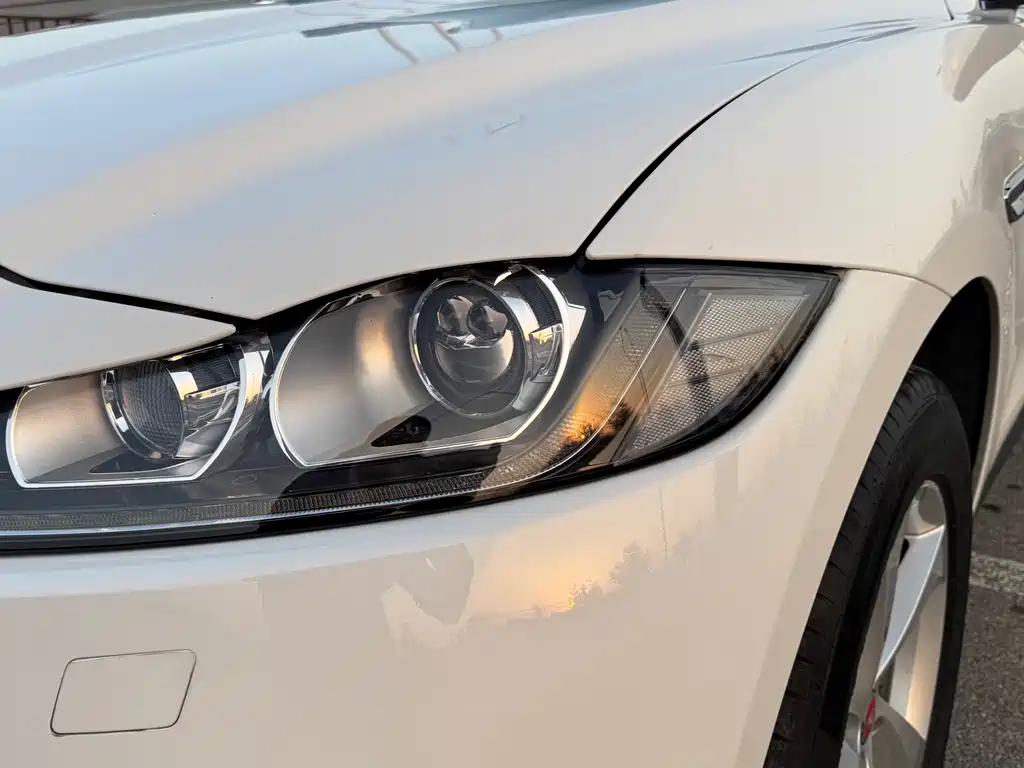 Jaguar F-PACE 2020 2.0T Urban Exclusive Edition купить на сайте DeffCars