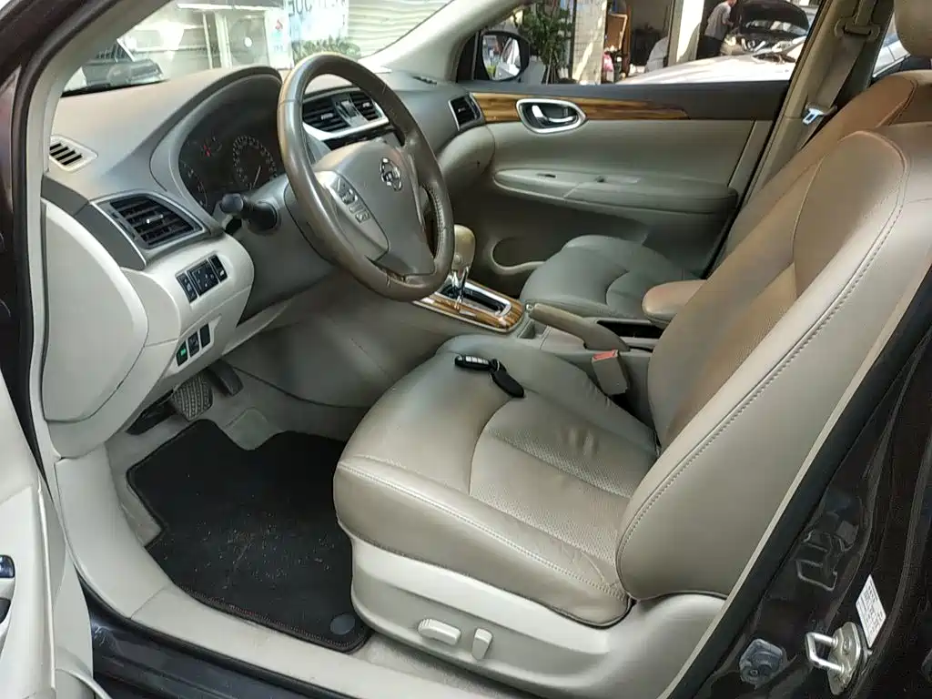 Sylphy 2014 1.6XV CVT Exclusive Edition купить на сайте DeffCars