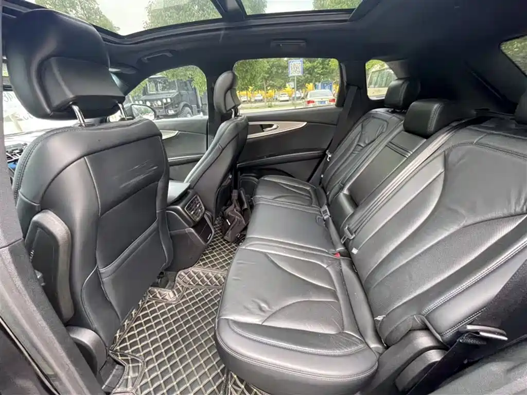 Voyager 2021 2.0T four-wheel drive exclusive edition купить на сайте DeffCars