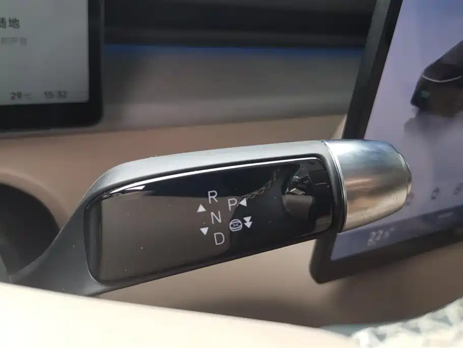 Xpeng X9 2024 702 Super Long Battery Life Pro купить на сайте DeffCars