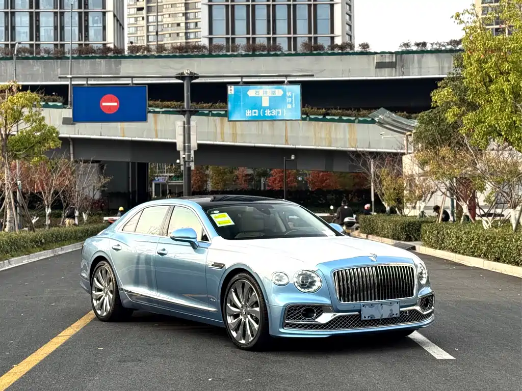 Flying Spur 2024 4.0T V8 Yadu Edition купить на сайте DeffCars