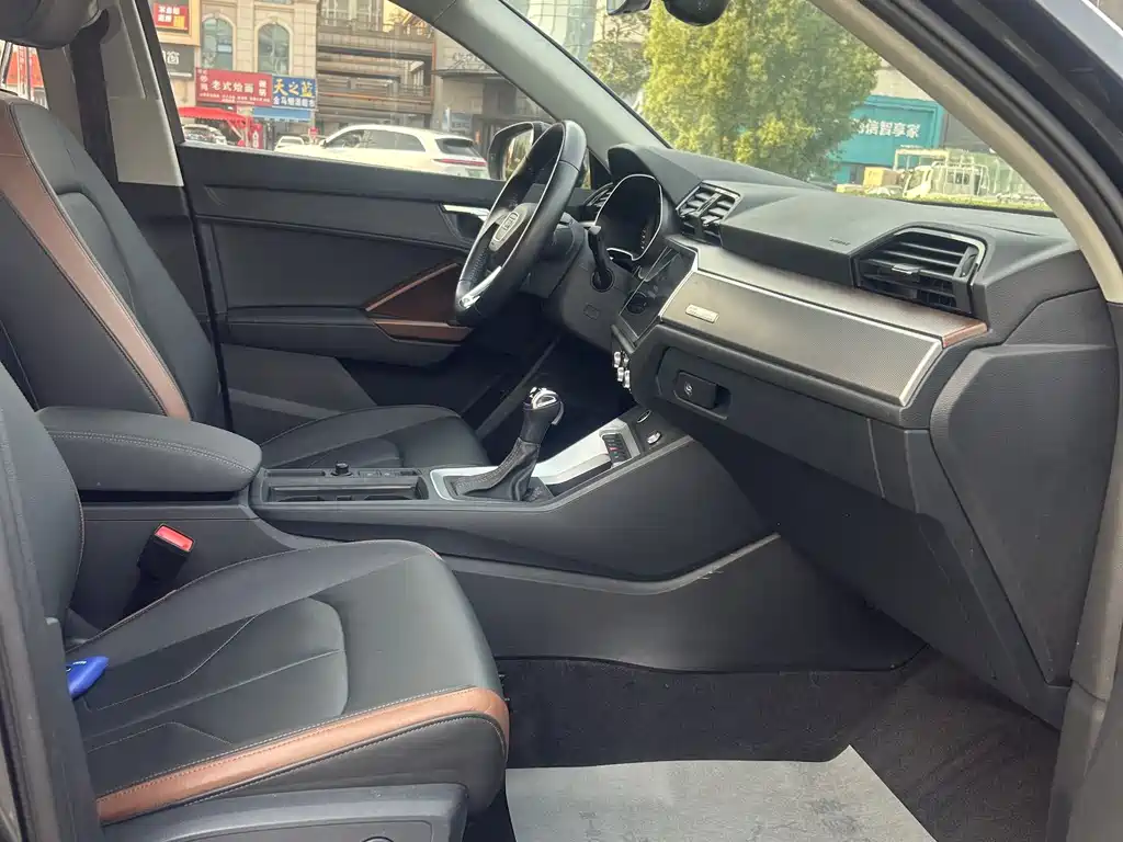 Audi Q3 2022 35 TFSI Fashionable and Elegant купить на сайте DeffCars