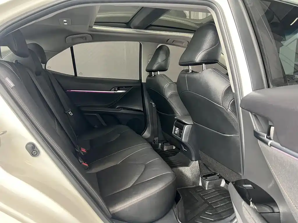 Camry 2021 2.5G Deluxe Edition купить на сайте DeffCars