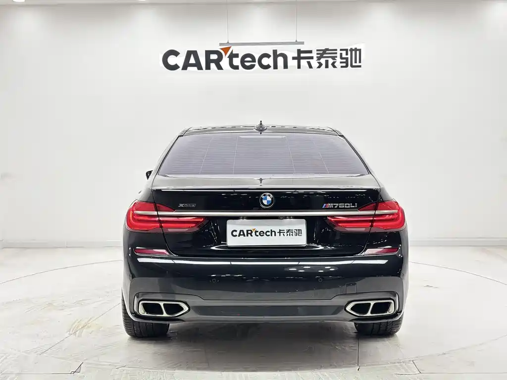 BMW 7 Series 2017 M760Li xDrive купить на сайте DeffCars