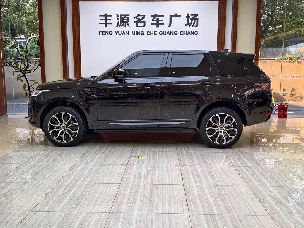 Range Rover Sport 2022 3.0 L6 Black Edition купить на сайте DeffCars