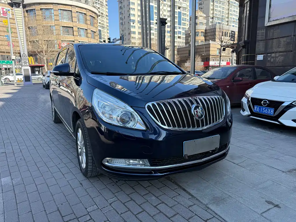 Buick GL8 2011 3.0L XT luxury business flagship version купить на сайте DeffCars