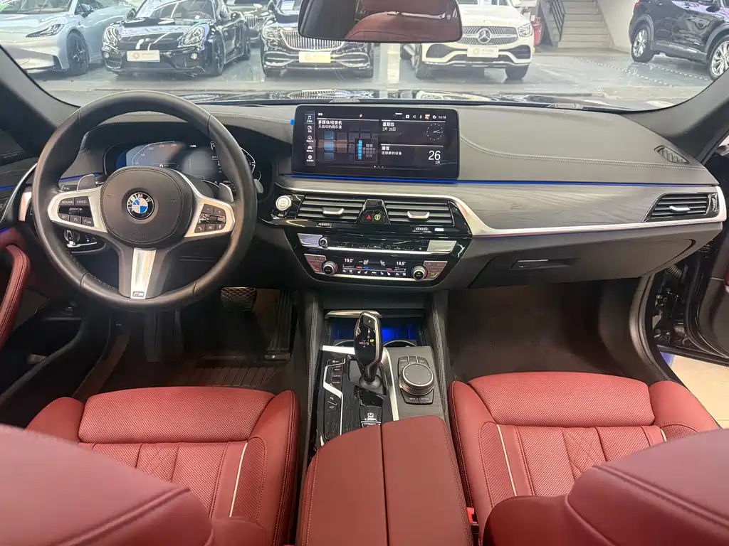 BMW 5 Series 2021 Facelift 530Li Exclusive M Sports Package купить на сайте DeffCars