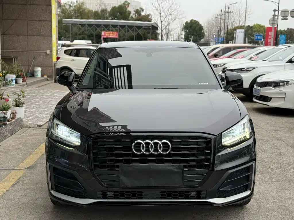 Audi Q2L 2020 35 TFSI aggressive and dynamic model купить на сайте DeffCars
