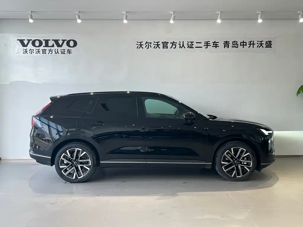 Volvo XC70 Plug-in Hybrid 2026 Four-wheel Drive Super Long Range Plus купить на сайте DeffCars