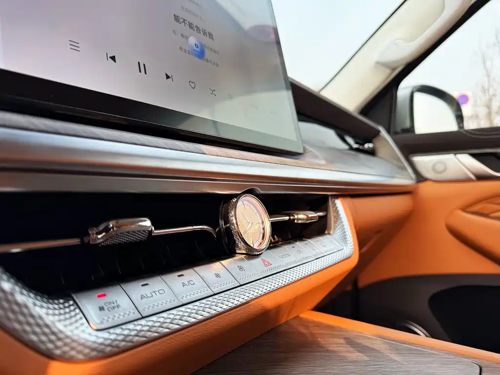 Tank 500 New Energy 2023 Hi4-T купить на сайте DeffCars