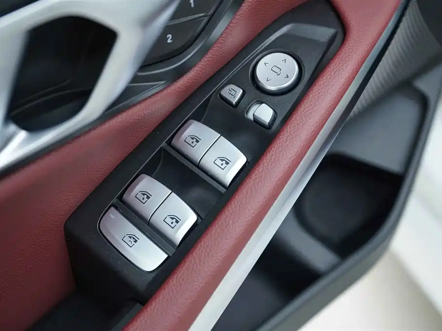 BMW 3 Series 2023 320Li M Sports Package купить на сайте DeffCars