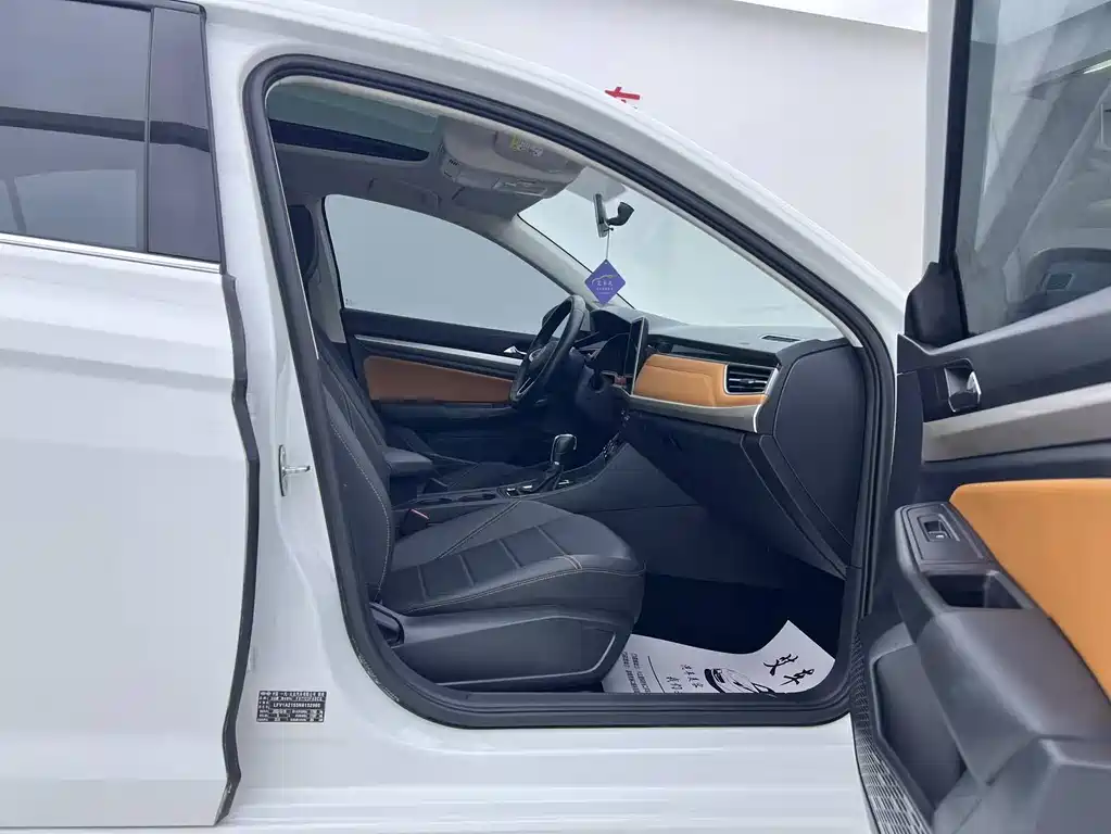 Bora 2023 200TSI DSG Smart Travel Edition купить на сайте DeffCars