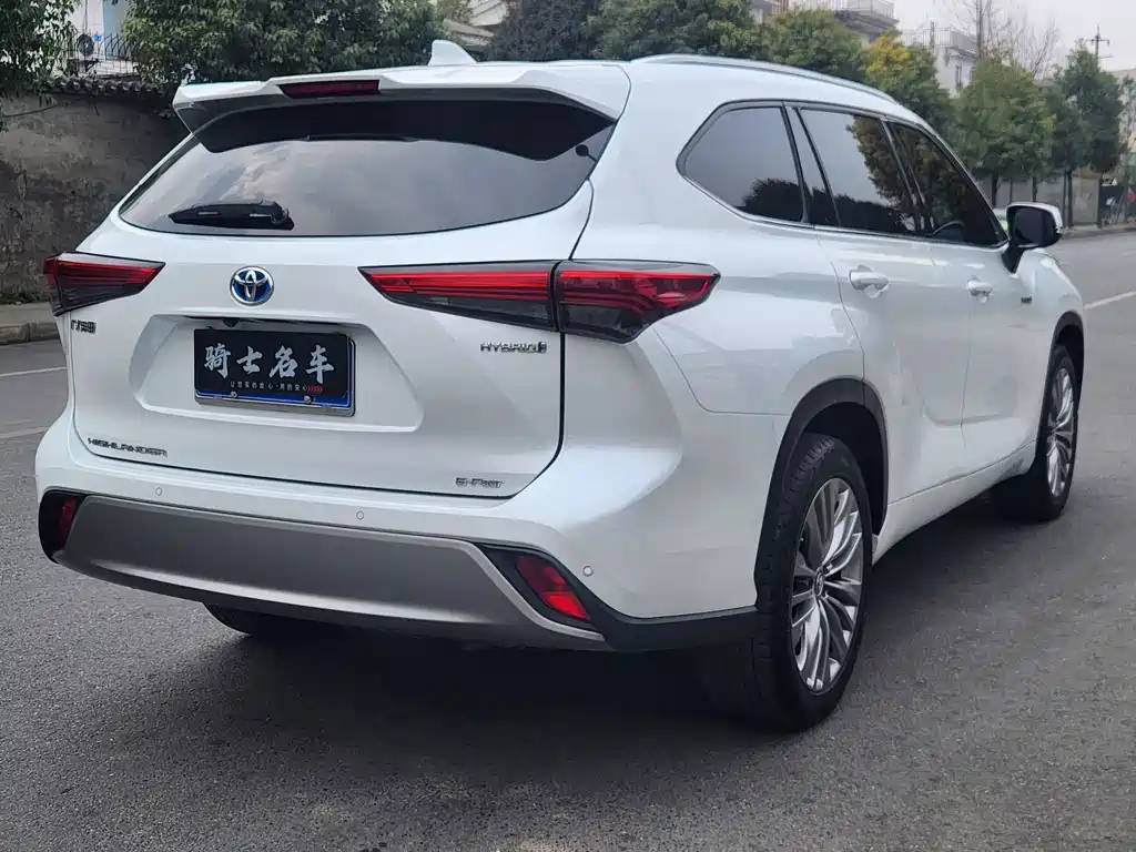 Highlander 2023 2.5L intelligent electric hybrid dual-engine four-wheel drive premium version 7 seats купить на сайте DeffCars