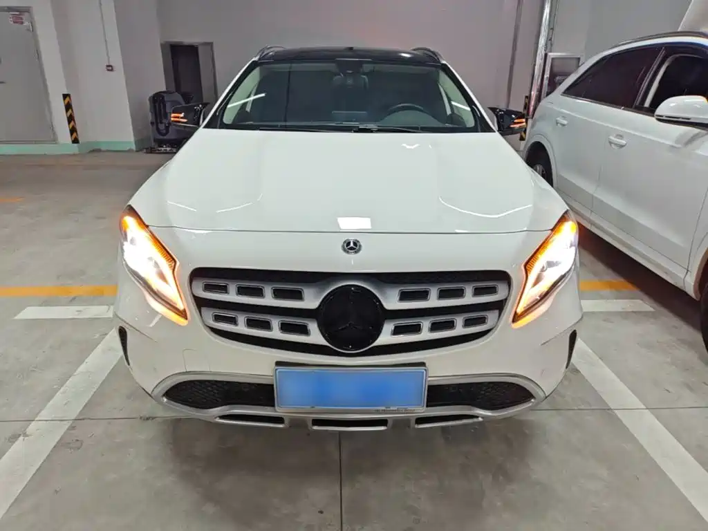 Mercedes-Benz GLA 2017 GLA 200 Fashion Model купить на сайте DeffCars