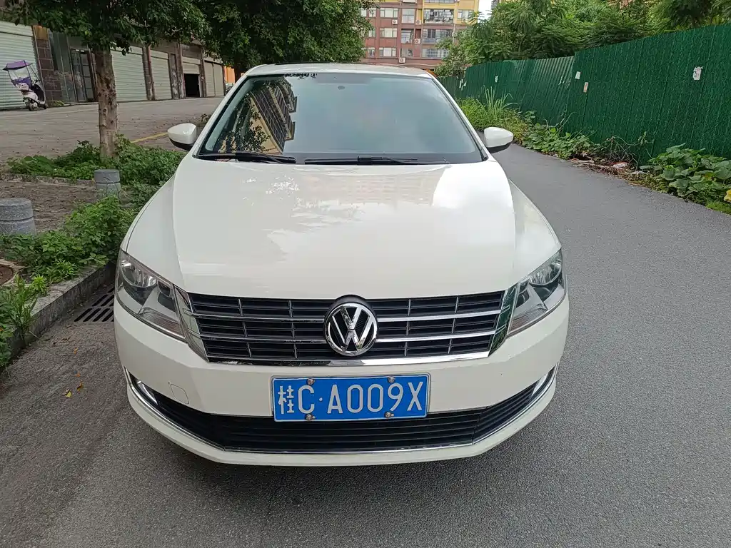 Lavida 2013 facelift classic 1.6L automatic comfort version купить на сайте DeffCars