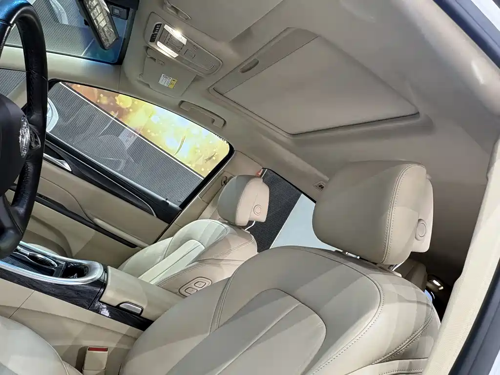 Buick GL8 2023 ES Lu Zun Exclusive Model купить на сайте DeffCars