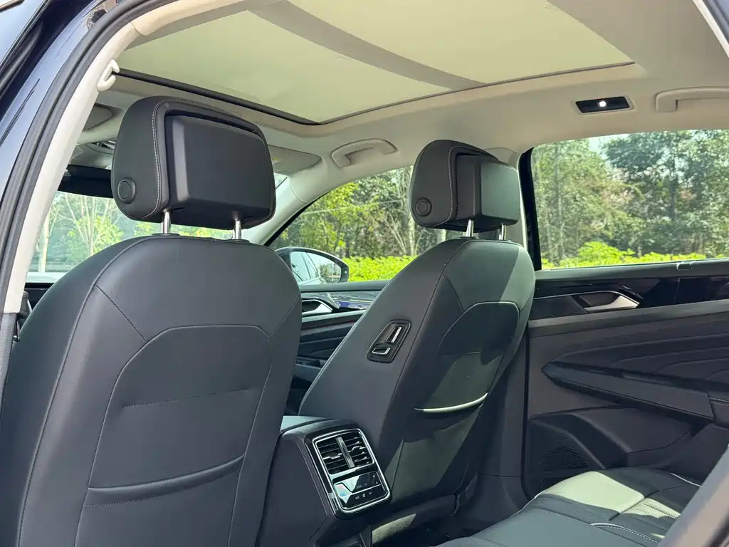 Passat 2024 380TSI Starry Sky Deluxe Edition купить на сайте DeffCars
