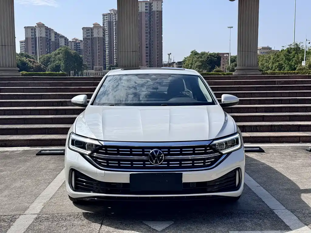 Sagitar 2023 300TSI DSG Excellence Edition купить на сайте DeffCars