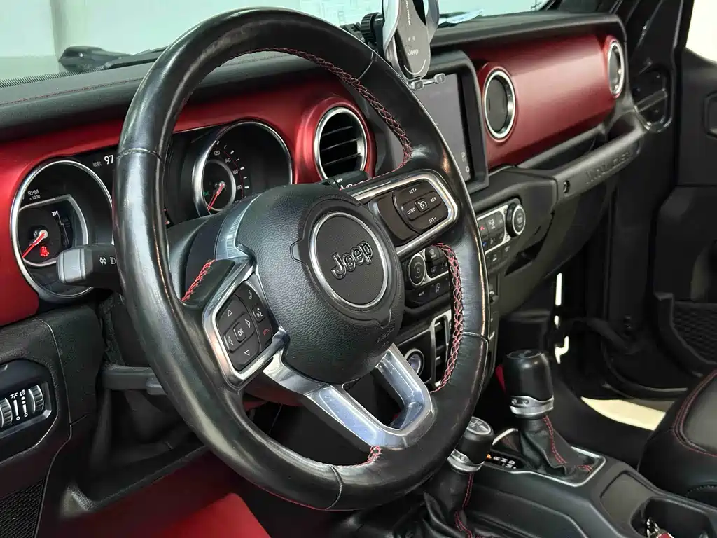 Wrangler 2021 2.0T Robin Hood Four-Door Edition купить на сайте DeffCars