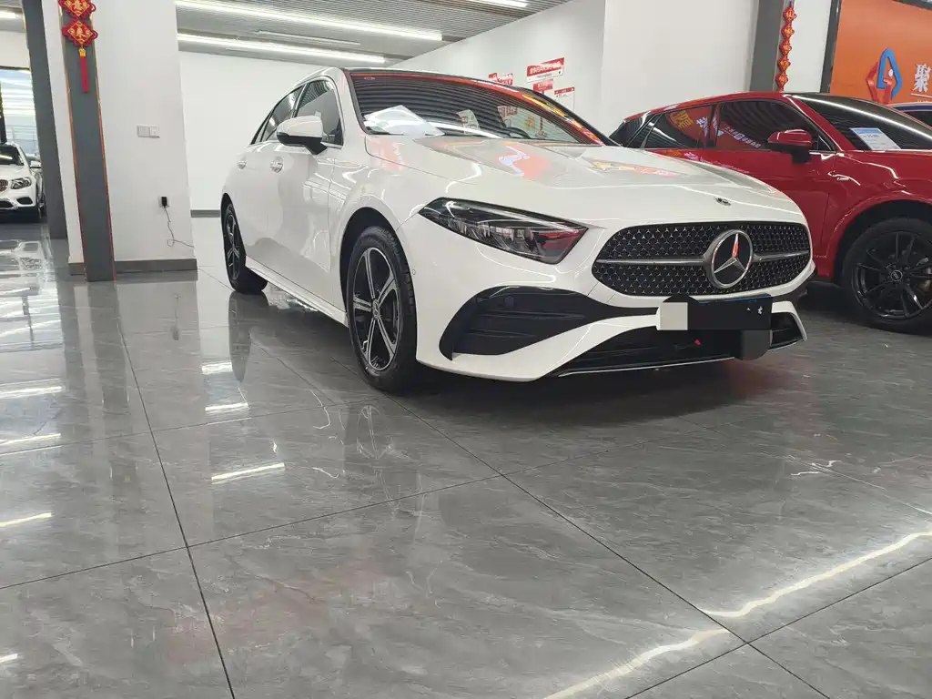 Mercedes-Benz A-Class 2024 A 200 L Dynamic купить на сайте DeffCars